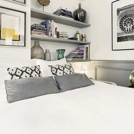 Livinparis - Luxury 3 Bedrooms Le Marais I Apartment *
